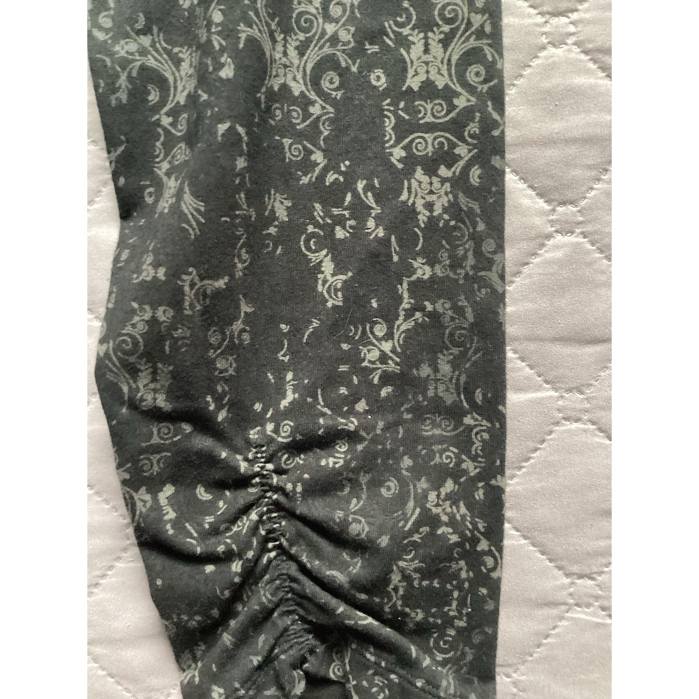 Calvin Klein Performance Women's Black Cropped Leggings - XL - Picture 9 of 9